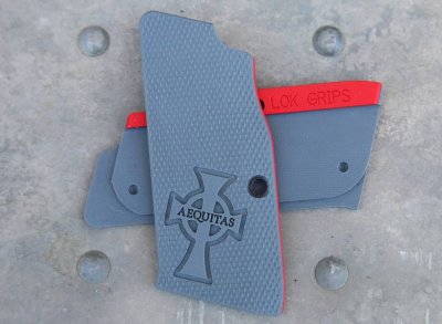 Zoom bild av Tanfoglio Thin Checkered "Veritas Aequitas"