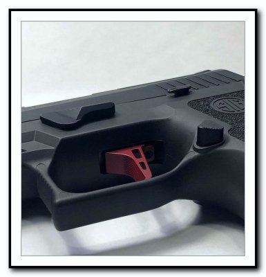 Zoom bild av Armory Craft Extended Magazine Release Button: P250 / P320