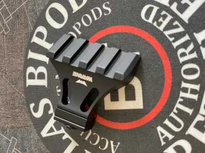 Zoom bild av Warne Picatinny Sidemount 45 degree Adapter, Matt Svart